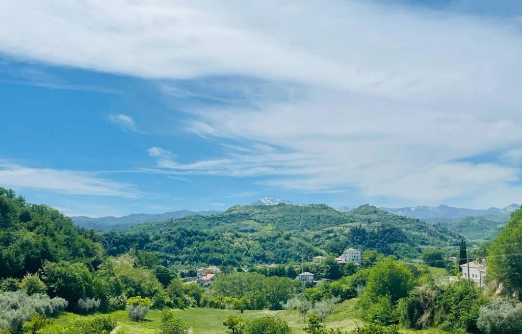 La Collina Su Ascoli Acomodação com café da manhã Ascoli Piceno Exterior foto